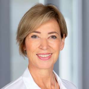 Dr. Christiane Neubaur